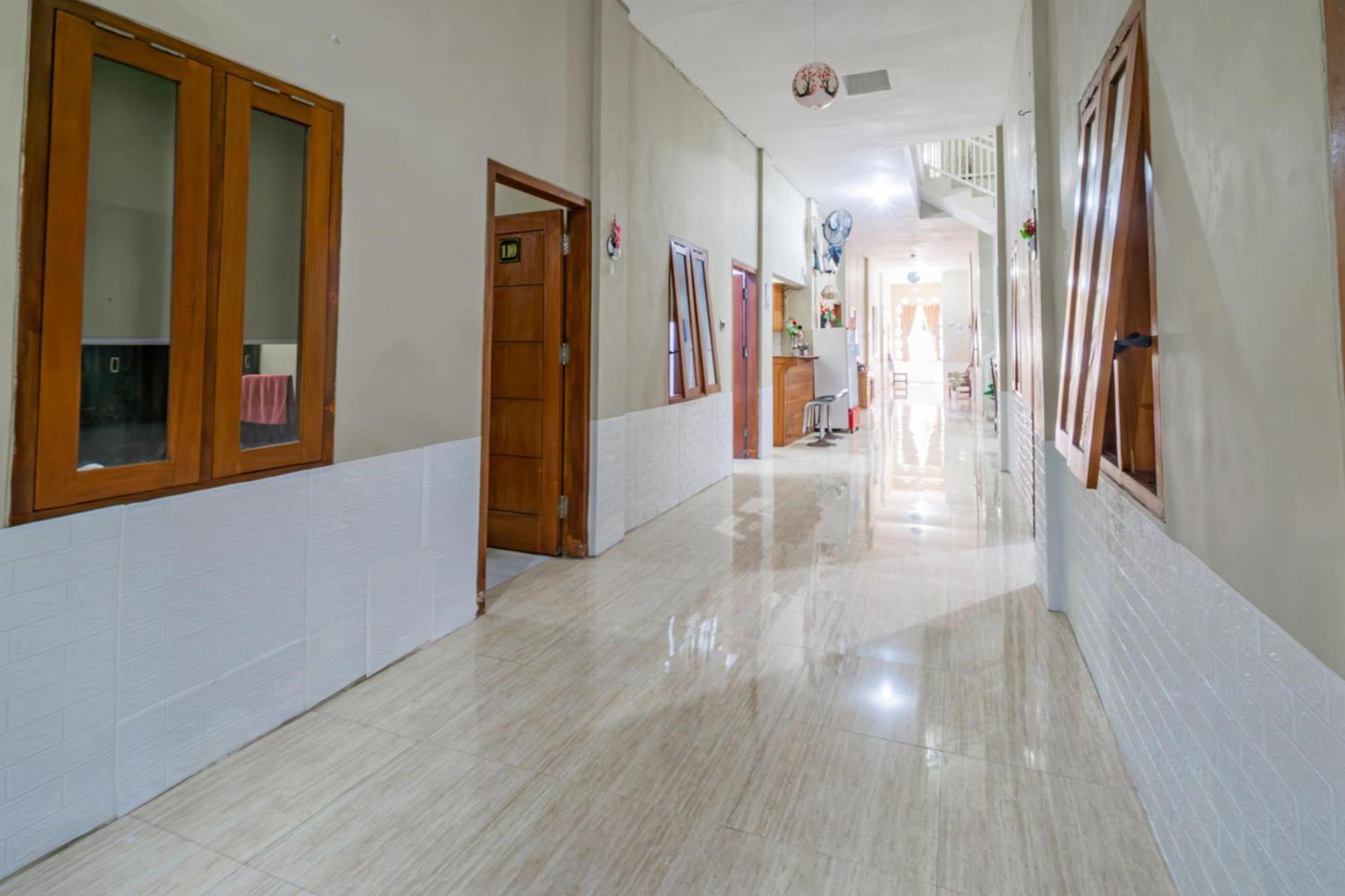 Hotel Oyo 93837 Ipeda Family
